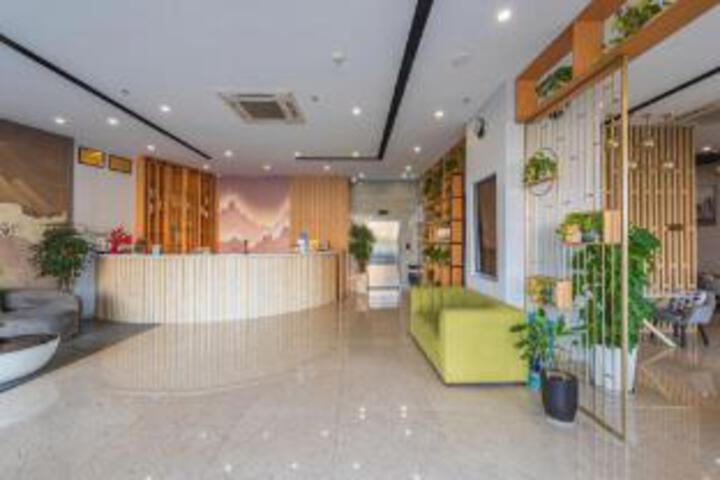 Xiangshan Tang Dynasty Hotel (Xianxiang Town Government Branch)