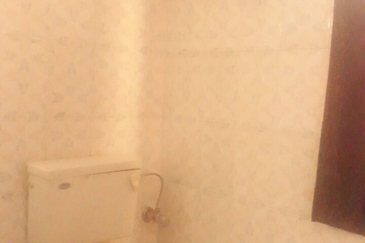 Room 8 of 15