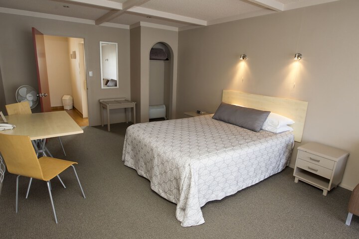 Room 5 of 23