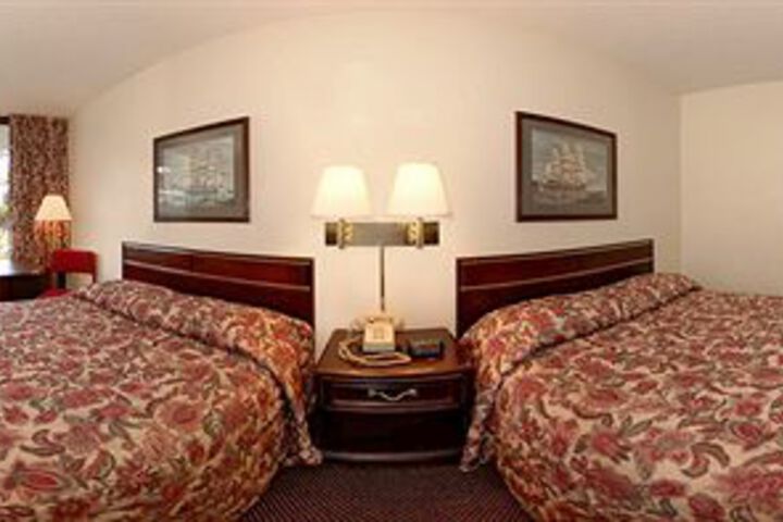 Room 8 of 51