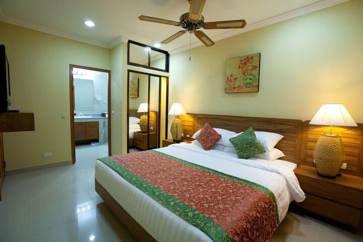 Room 10 of 60