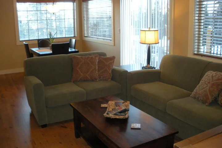 Room 2 of 16