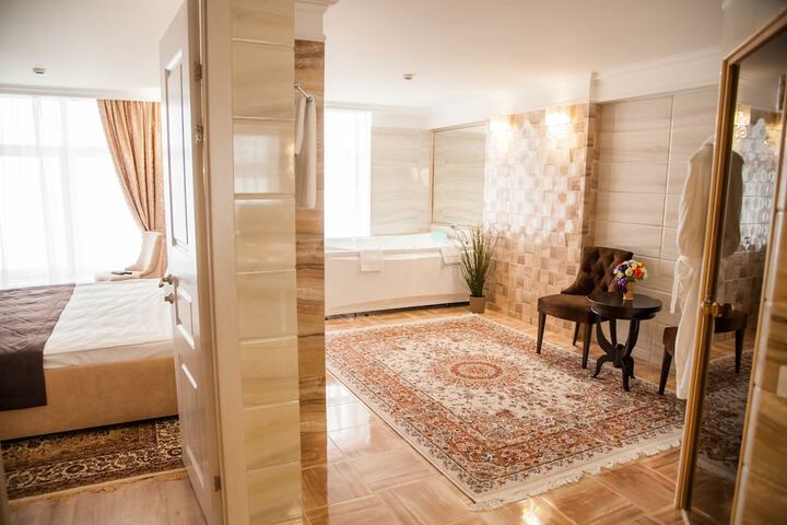 Room 29 of 66