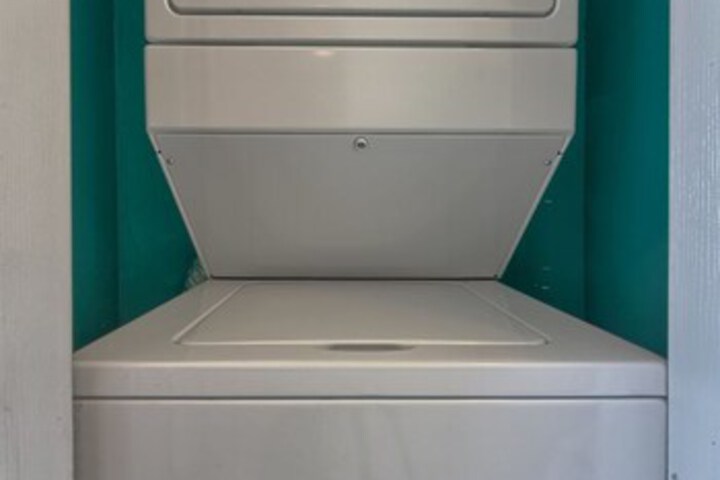 Laundry 39 of 66