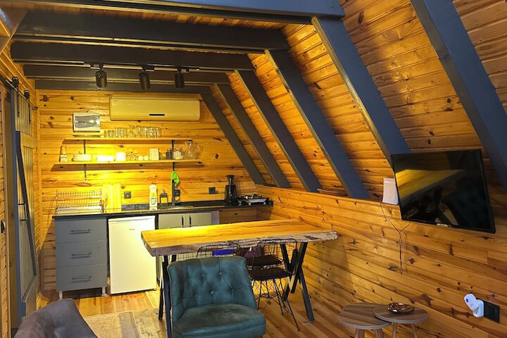 Room 21 of 42