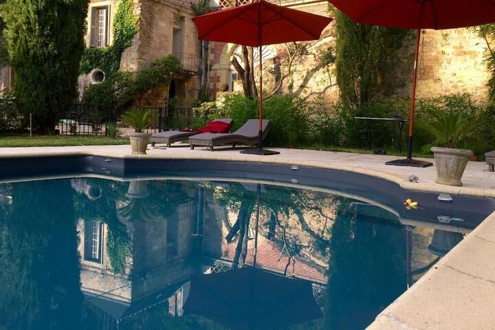 Pool 49 of 89