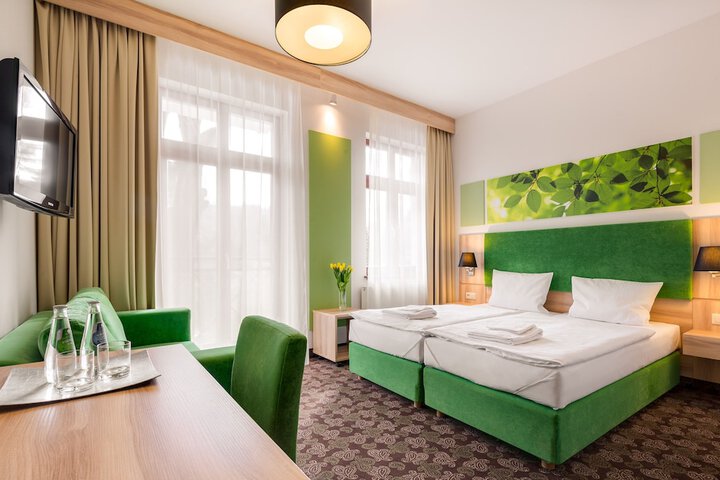 Room 13 of 54