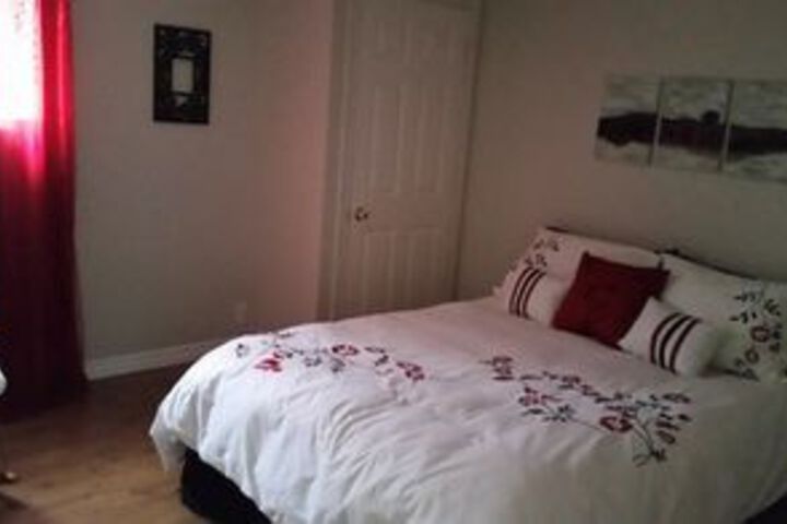 Room 7 of 10