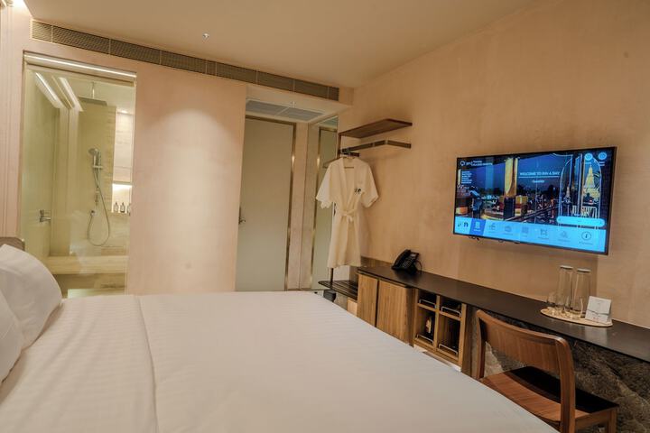 Room 79 of 151