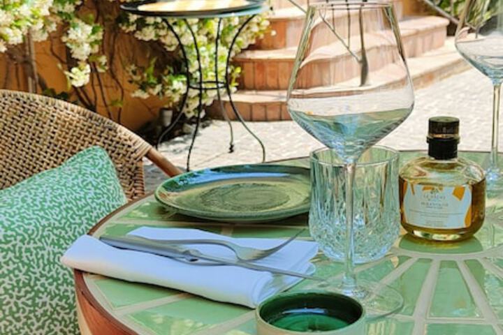 Dining 104 of 155