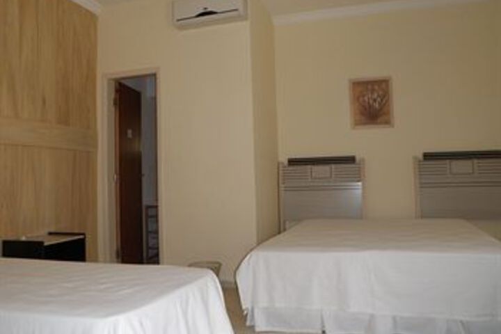 Room 12 of 24