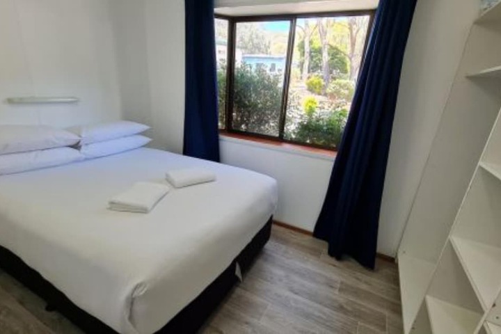 Room 14 of 64