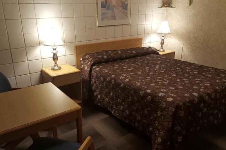 Room 8 of 26
