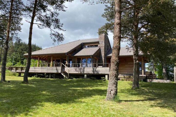 Luxe et détente : Lodge avec SPA privatif et accès piscine golf, et aire de jeux. - FR-1-582-39