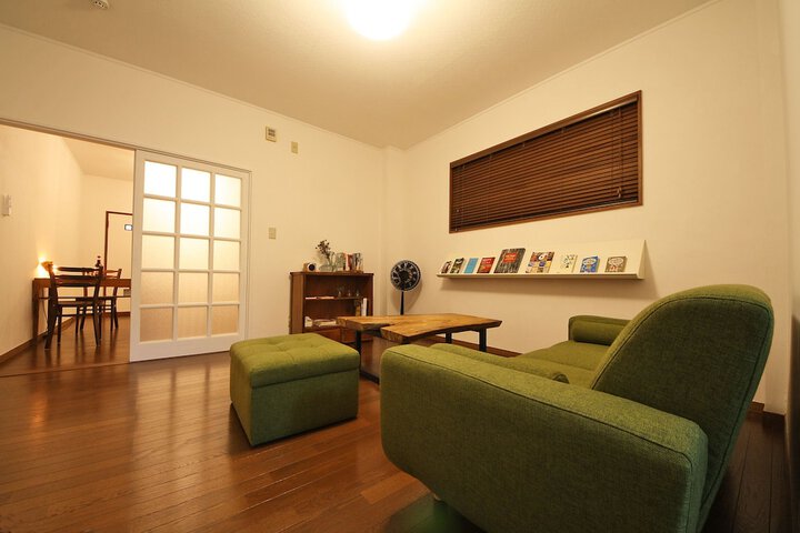 Room 17 of 28