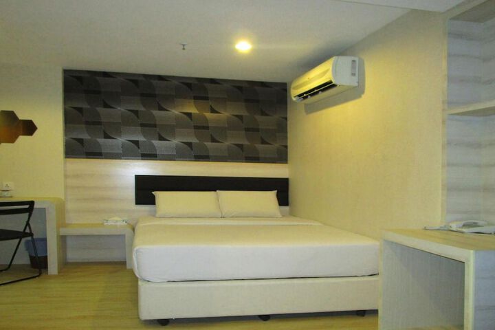 Room 21 of 36