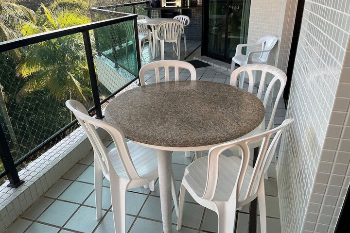 Dining 434 of 487