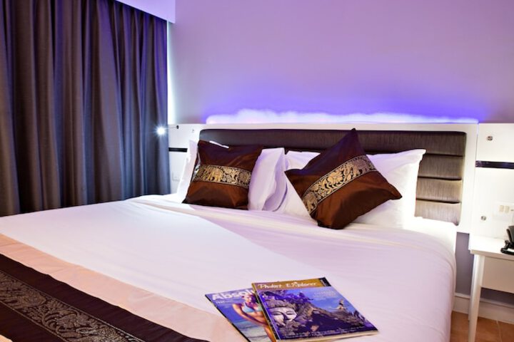Room 5 of 52