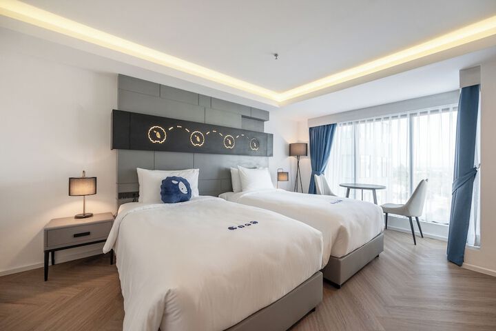 Room 8 of 39