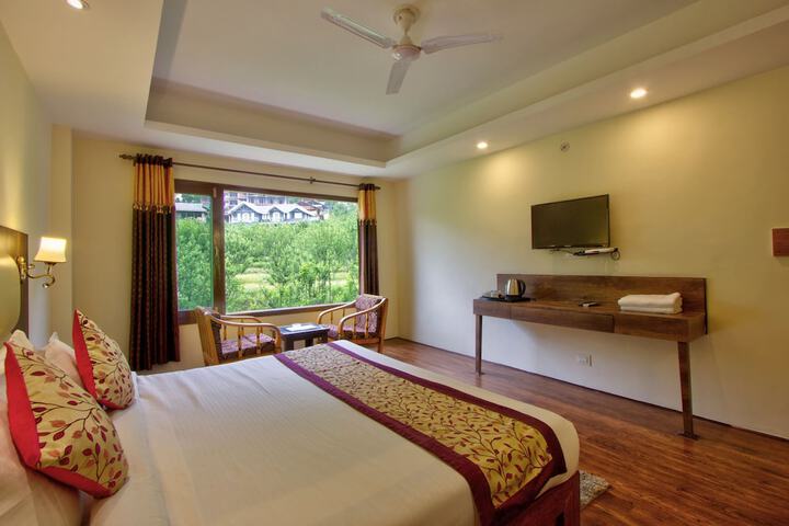 Room 3 of 31