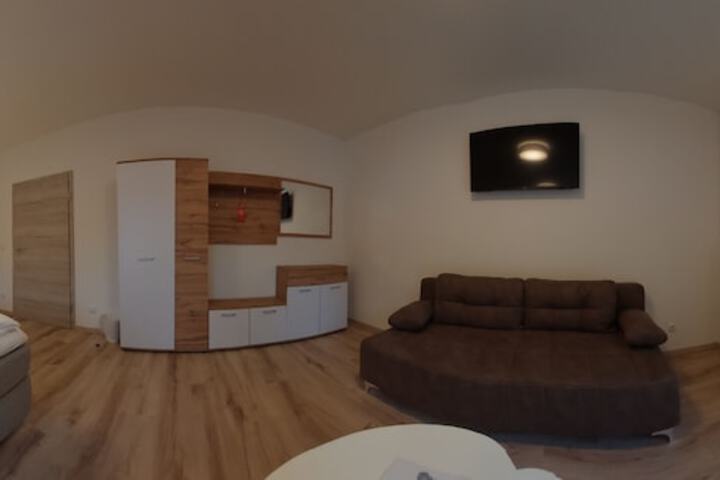 Room 13 of 50