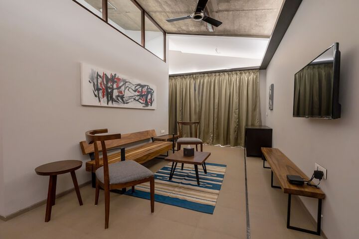 Room 19 of 74
