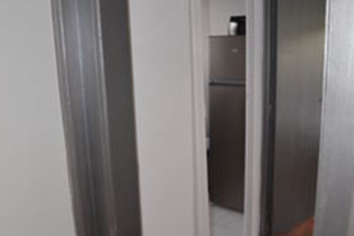 Room 6 of 15