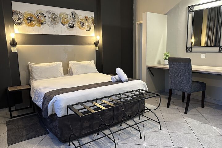 Room 14 of 38