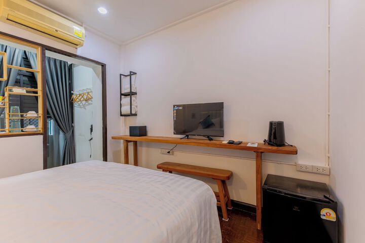 Room 8 of 47