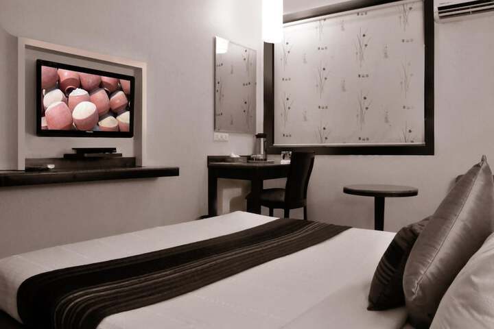Room 13 of 41