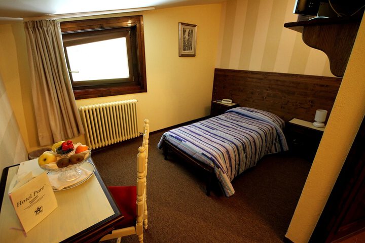 Room 3 of 24
