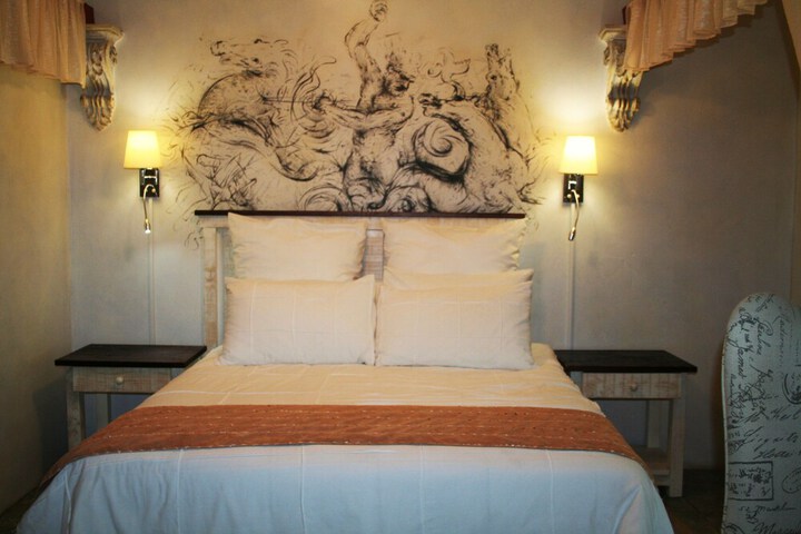 Room 3 of 35
