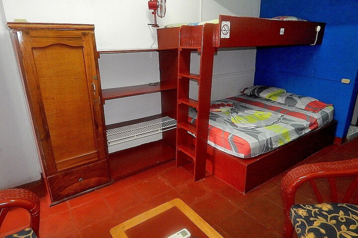Room 11 of 46