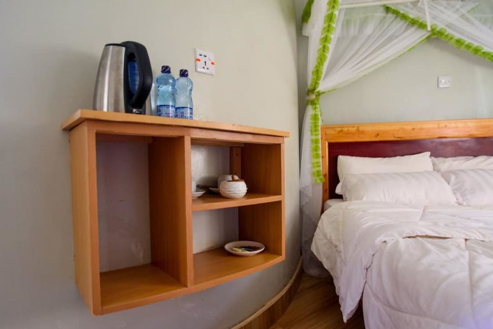 Room 15 of 17