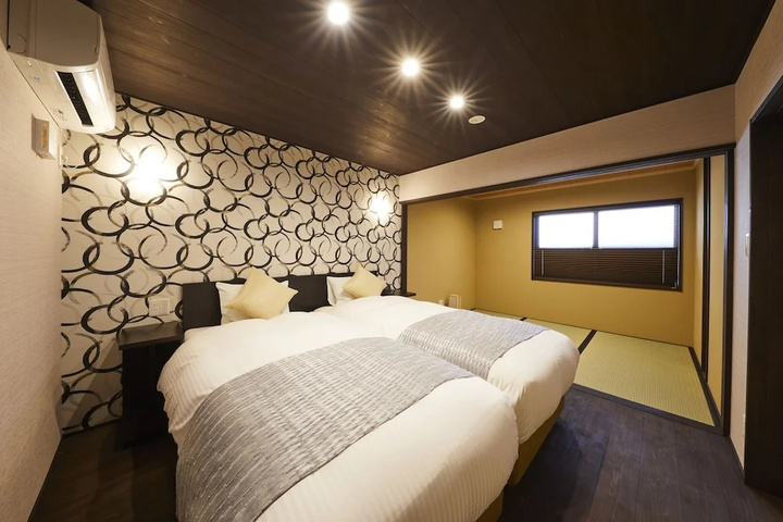 Room 3 of 14
