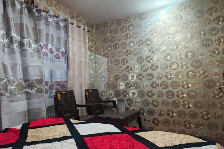 Room 12 of 35