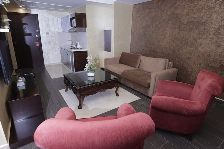 Room 30 of 67
