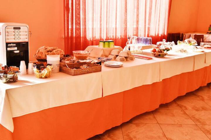 Dining Photos