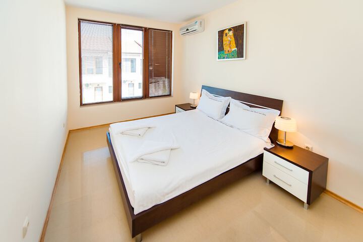 Room 6 of 46