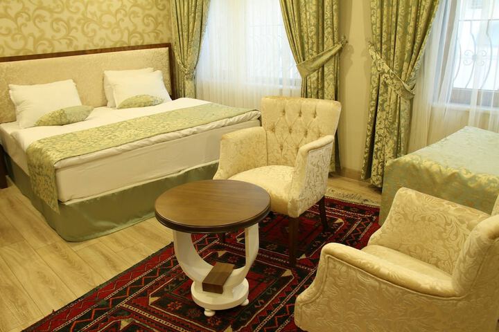 Room 26 of 158