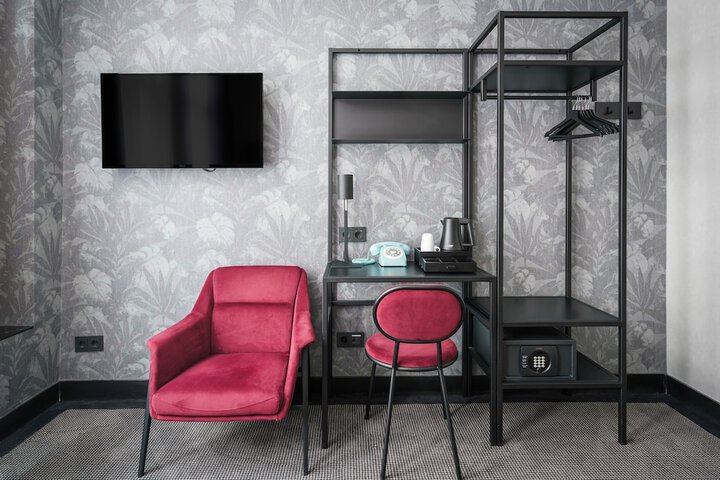 Room 17 of 62