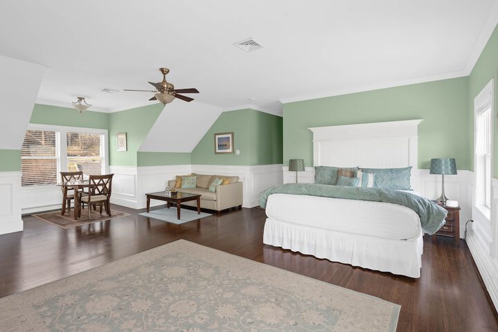 Room 14 of 25