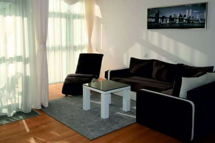 Room 115 of 272