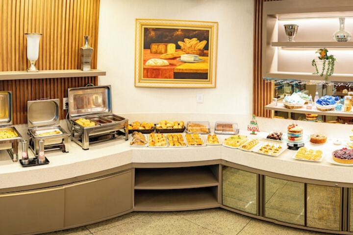 Breakfast/Coffee Service 57 of 68
