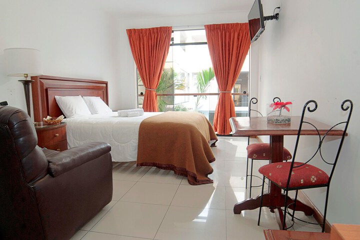 Room 6 of 34