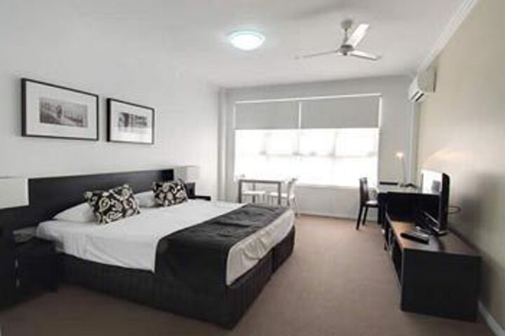 Room 5 of 30