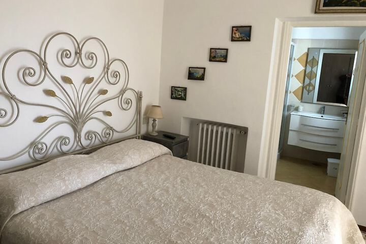 Room 7 of 54
