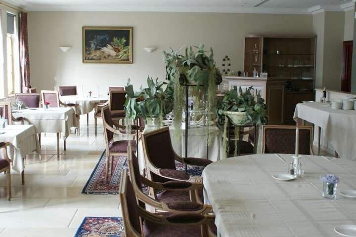 Dining Photos
