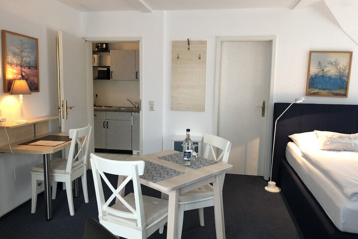 Room 9 of 47