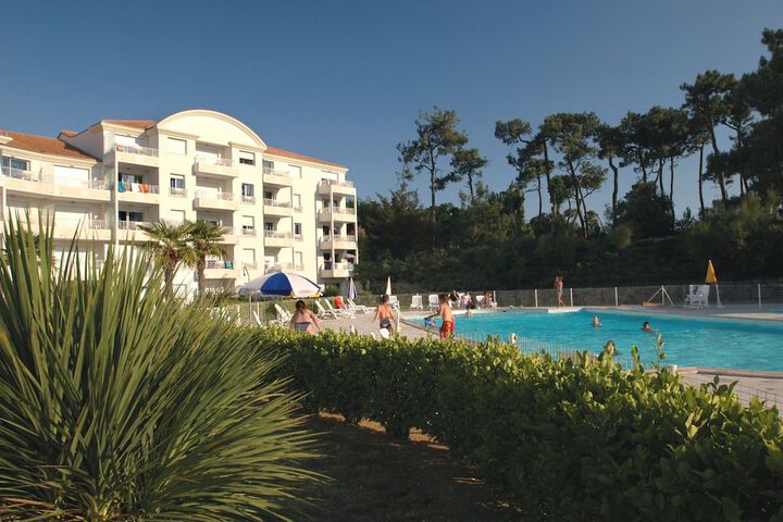 Hotel Pool